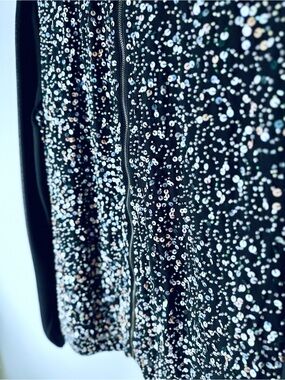 Women’s Size M Black Sequin Zip Jacket – New Without Tags